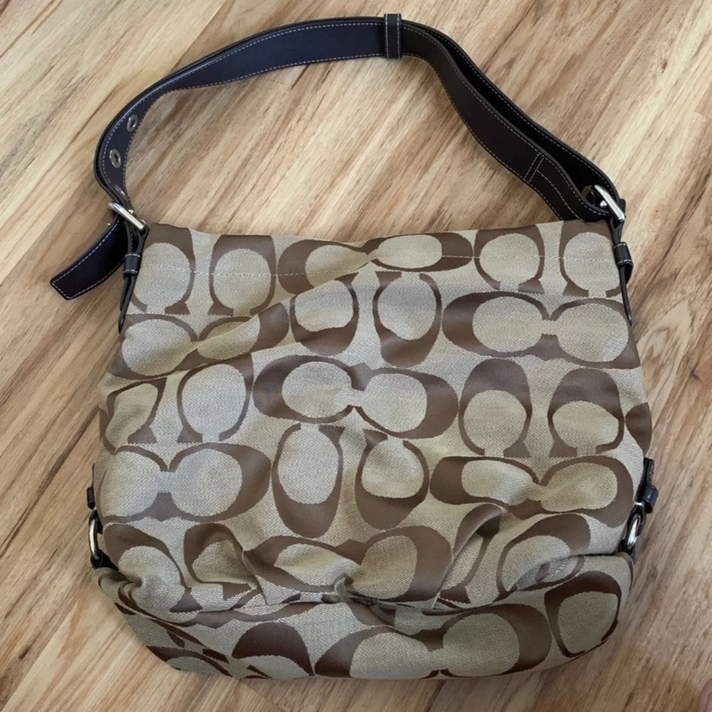 Coach Shoulder Bag